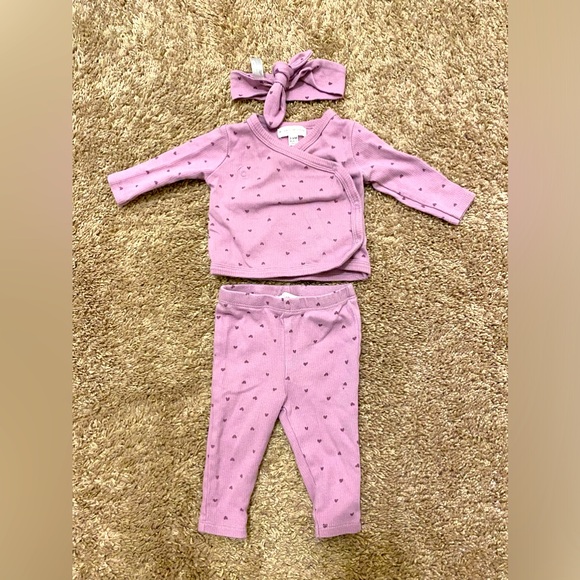 Willow + Whimsy Other - WILLOW & WHIMSY INFANT GIRLS 3pc Ditzy wrap top set with matching legging pants